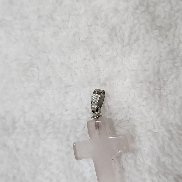 18K GOLD PLATED PINK CROSS PENDANT - Picture 2 of 3